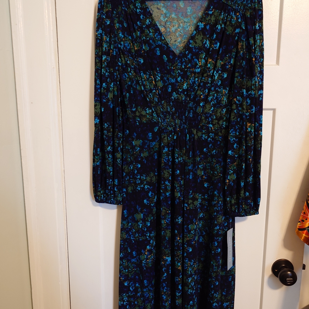London Times Long Sleeve Dress with Blue and Green Floral Design - Medium